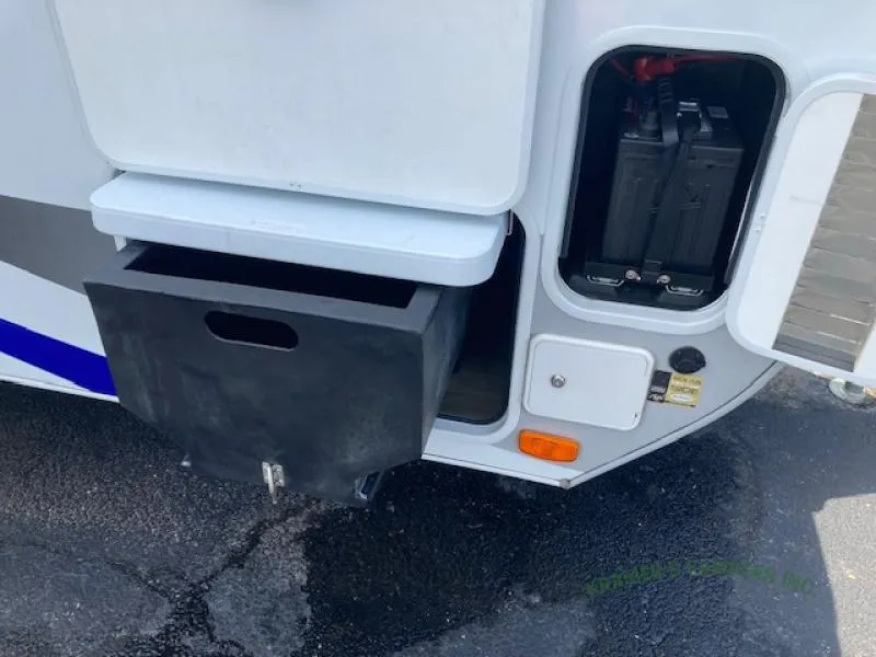 2019 Lance Lance Travel Trailers Used    2285 - Photo 2