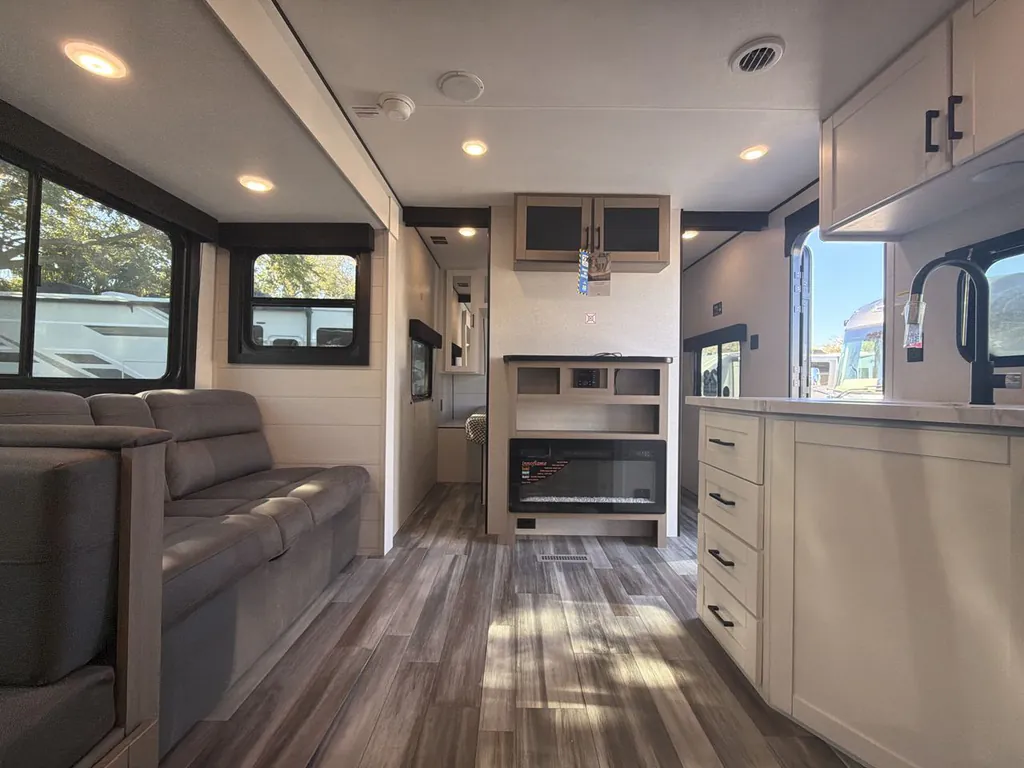 2026 Jayco Jay Flight SLX 321BDS, Photos photo 24