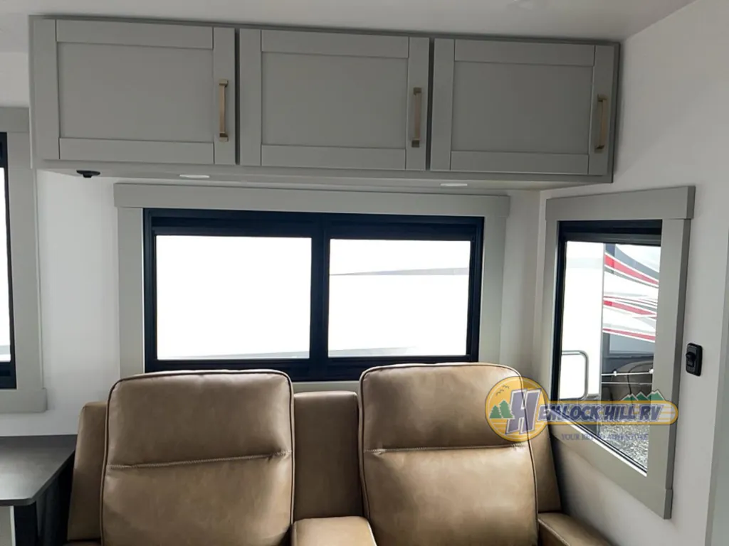 2026 Brinkley Model Z 3600, Photos photo 18
