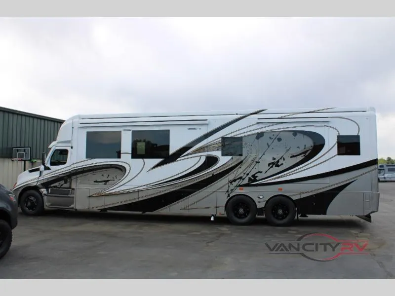 2026 ShowHauler Adventure New    A4502 - Photo 2
