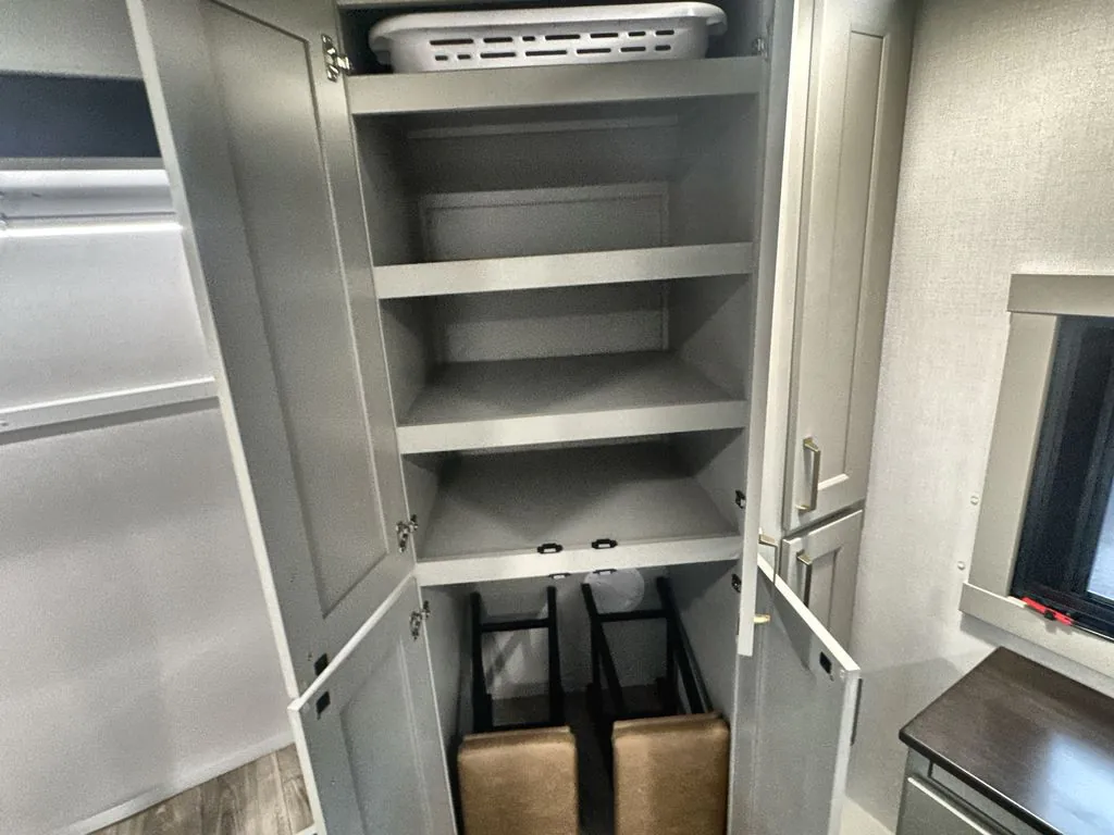 2026 Brinkley Model G 4100, Photos photo 24