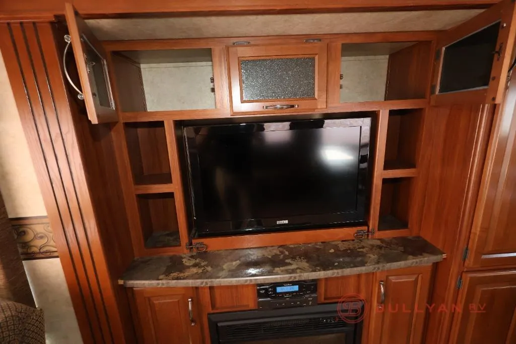 2013 Keystone RV Cougar 333MKS - Photo 3