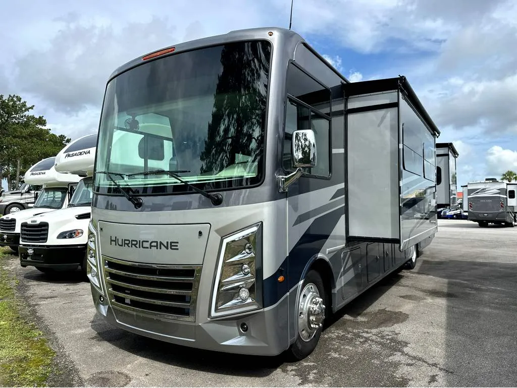 2027 Thor Motor Coach Hurricane 36H - Photo 3