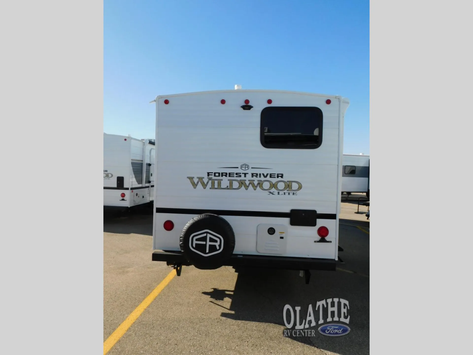 2026 Forest River Wildwood X-Lite 26ICE — Photo 5