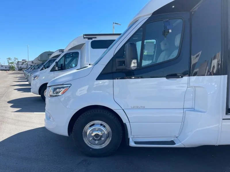 2026 Leisure Travel Unity 24MBL - Photo 4