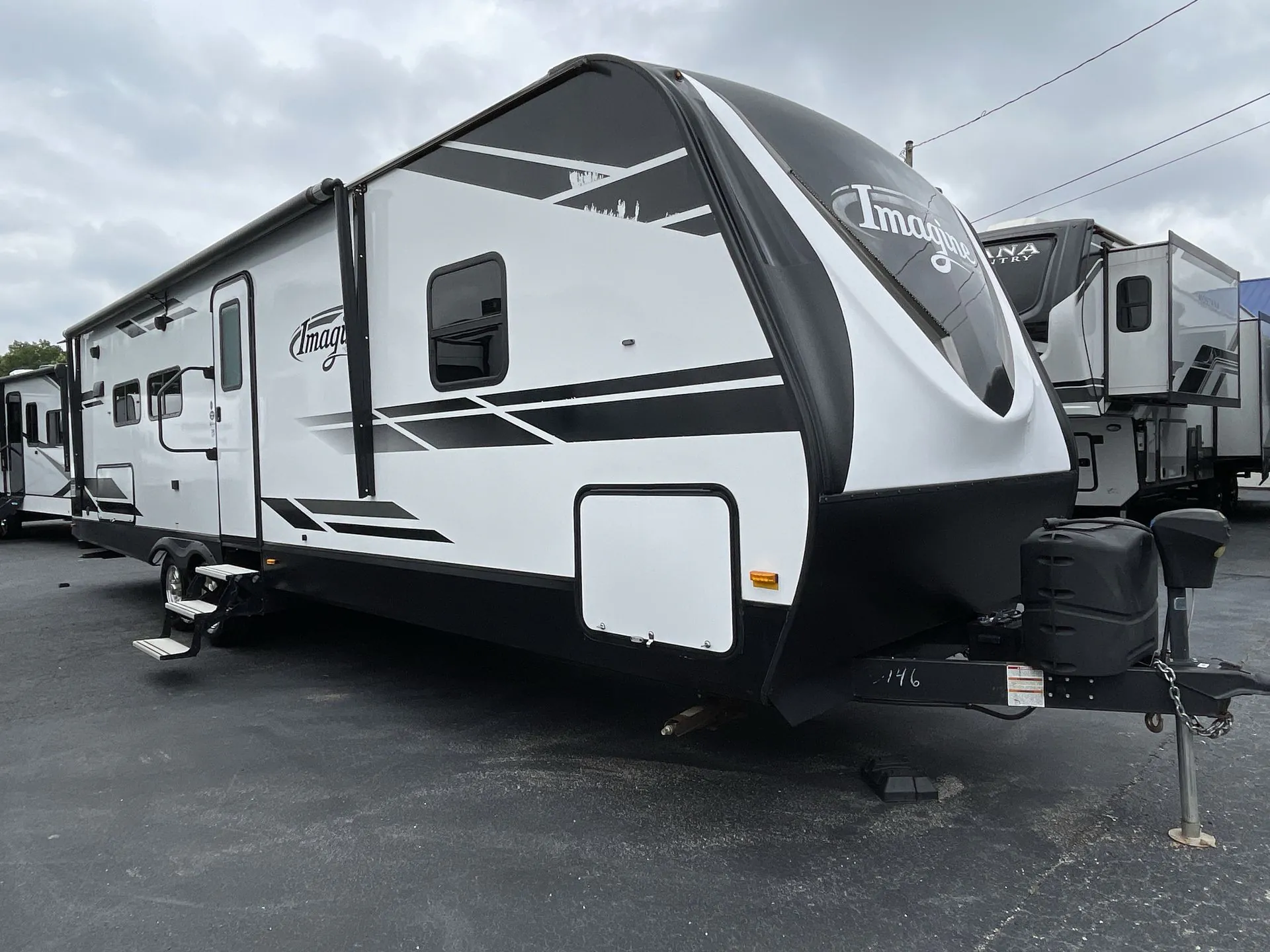 2019 Grand Design Imagine 2850MK - Photo 2