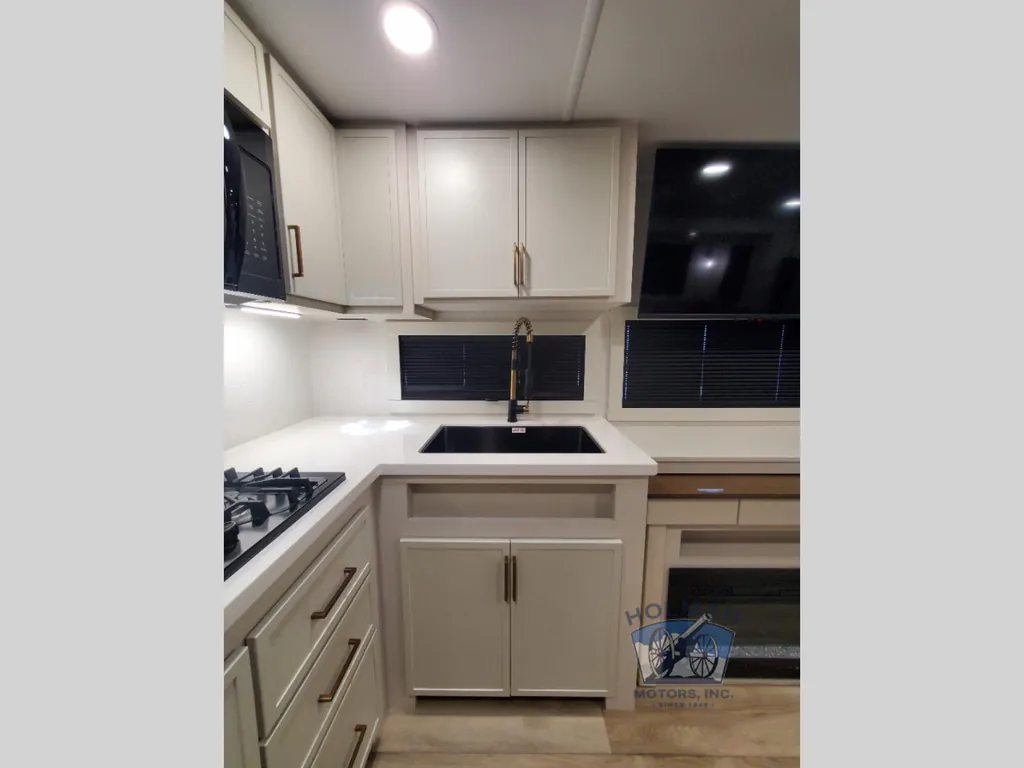 2027 Brinkley Model I 290, Photos photo 38