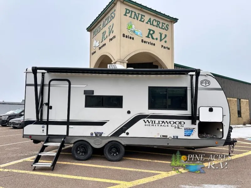 2026 Forest River RV Wildwood Heritage Glen Hyper-Lyte 21RBHL - Photo 2
