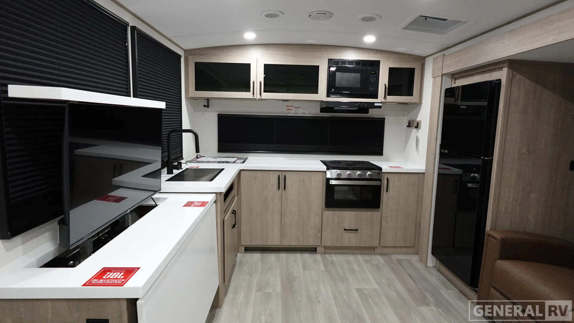 2026 Grand Design Imagine 2700BS - Photo 3