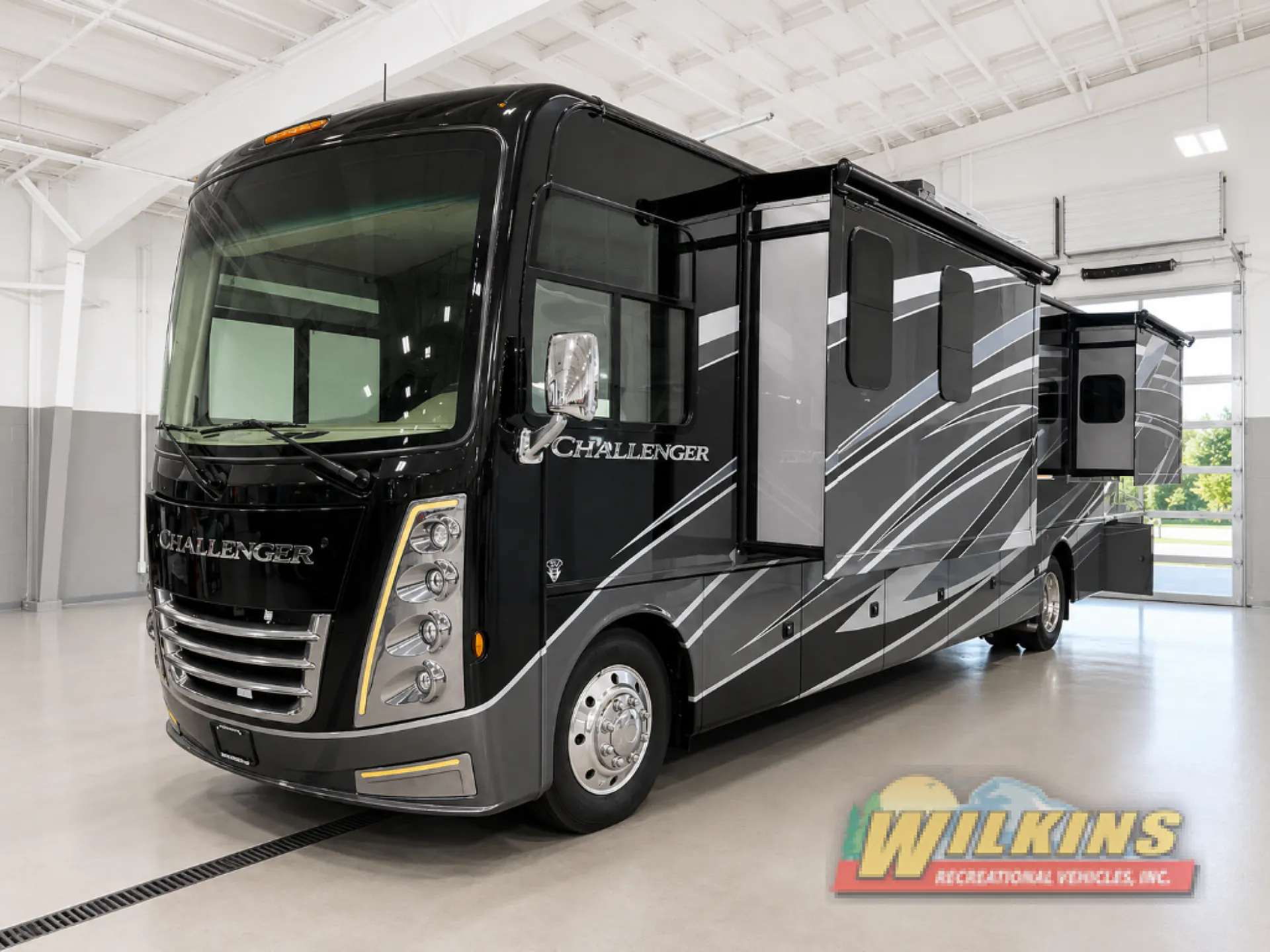 2022 Thor Motor Coach Challenger 37DS dealer photo 1 from Wilkins RV