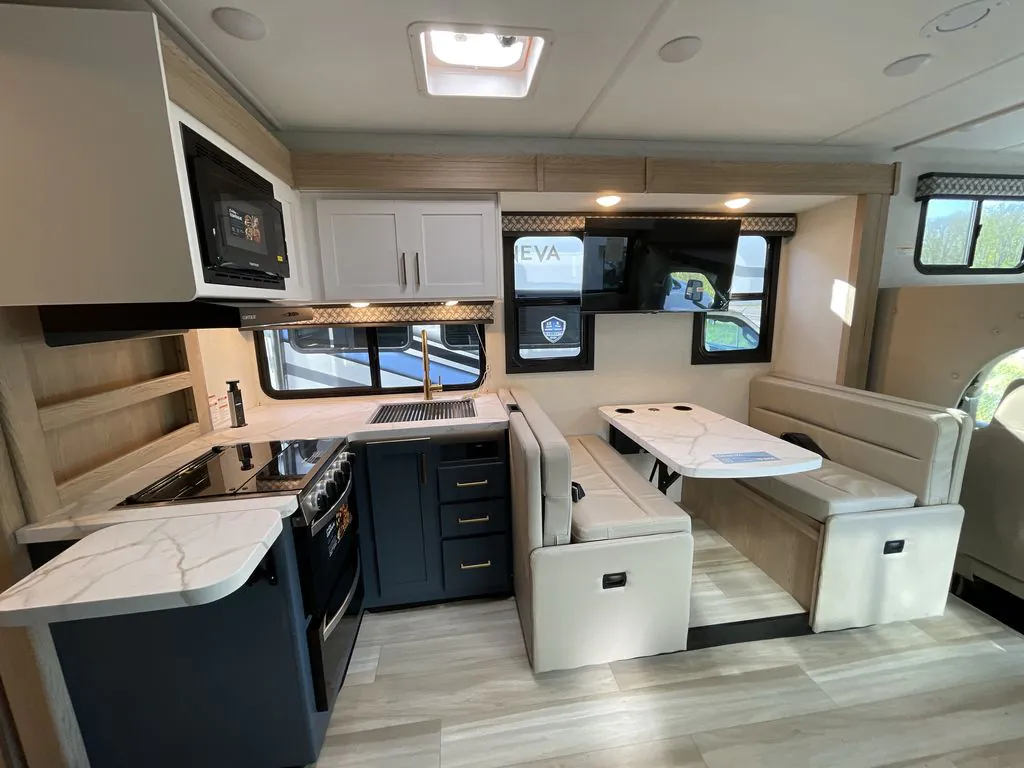 2026 Thor Motor Coach Geneva 29VT - Photo 3