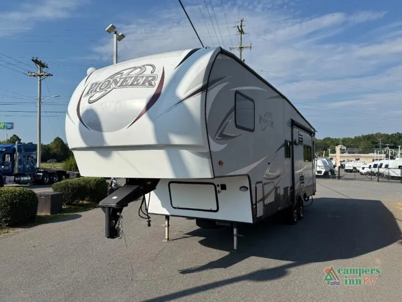 2018 Thor Motor Coach Pioneer 287 - Photo 3