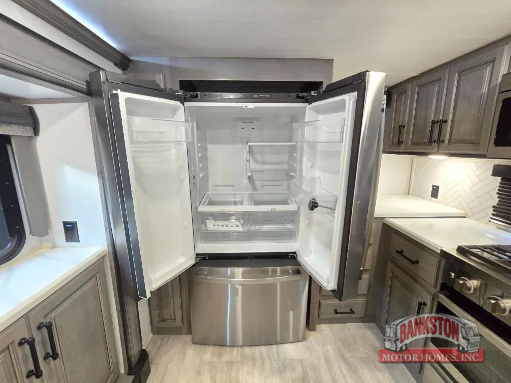 2023 Keystone Montana 3901RK, Photos photo 17