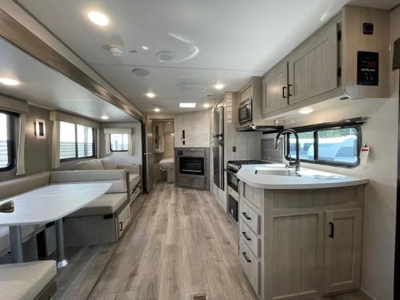 2027 Coachmen Catalina Legacy Edition 263BHSCK - Photo 3