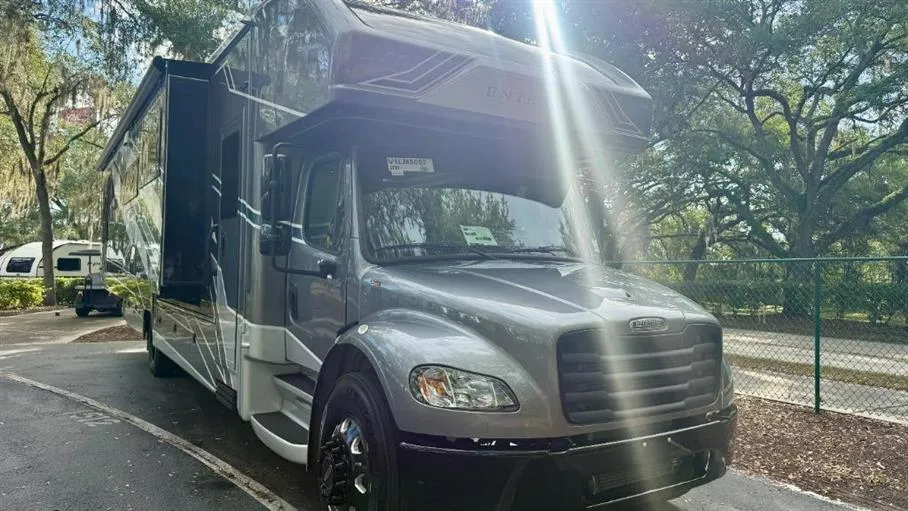 2027 Entegra Coach Accolade XL 37M - Photo 2
