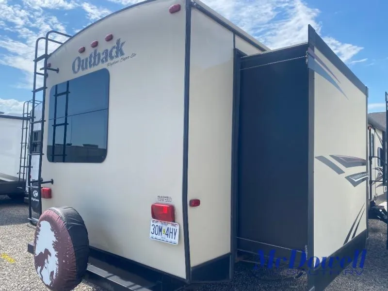 2015 Keystone RV Outback 322BH - Photo 2