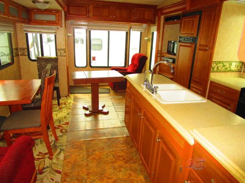 2007 Dutchmen RV Grand Junction Used    35' - Photo 4