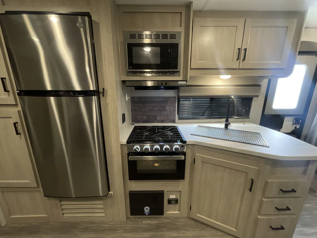 2024 Forest River Aurora 28BHS, Photos photo 4