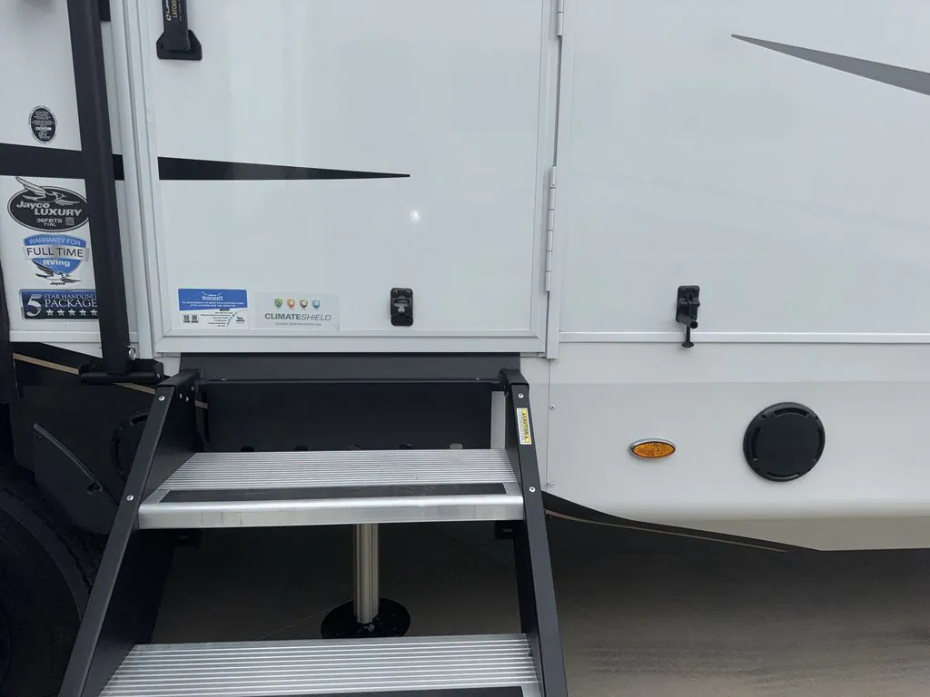 2026 Jayco Pinnacle 36FBTS, Photos photo 37