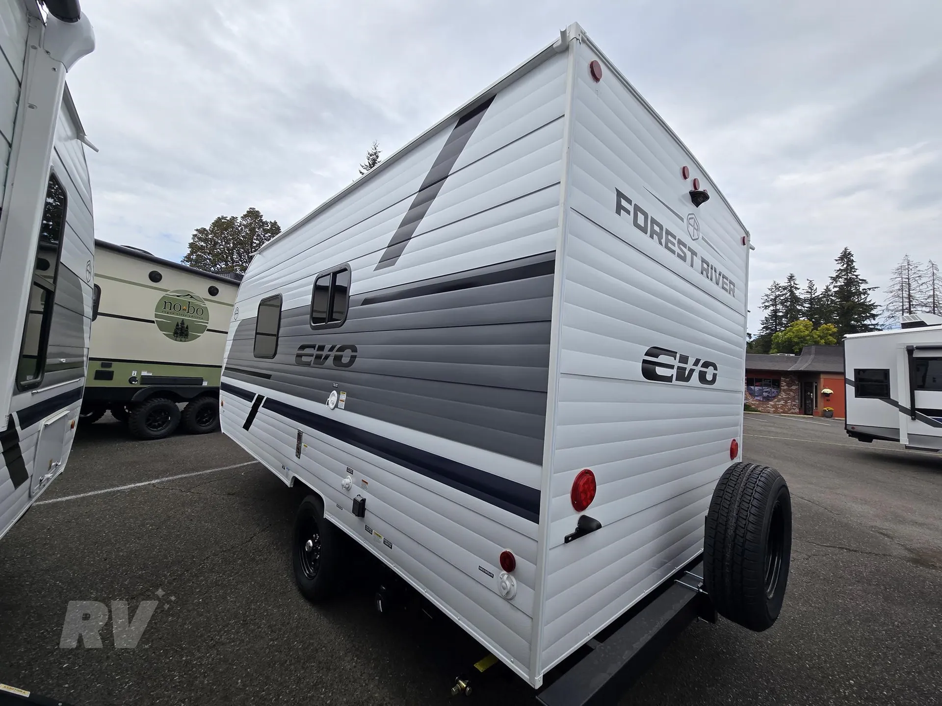 2027 Forest River EVO Select 164FBLE — Photo 7