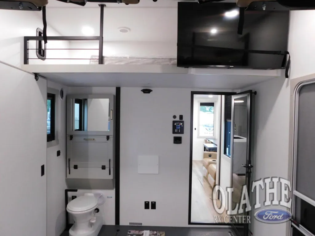 2026 Brinkley Model G 4100, Photos photo 30