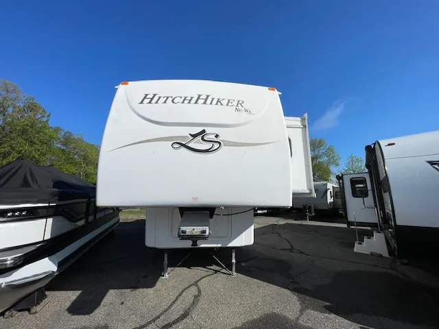 2011 NU-WA HITCHHIKER LS 29.5 FKLS - Main photo