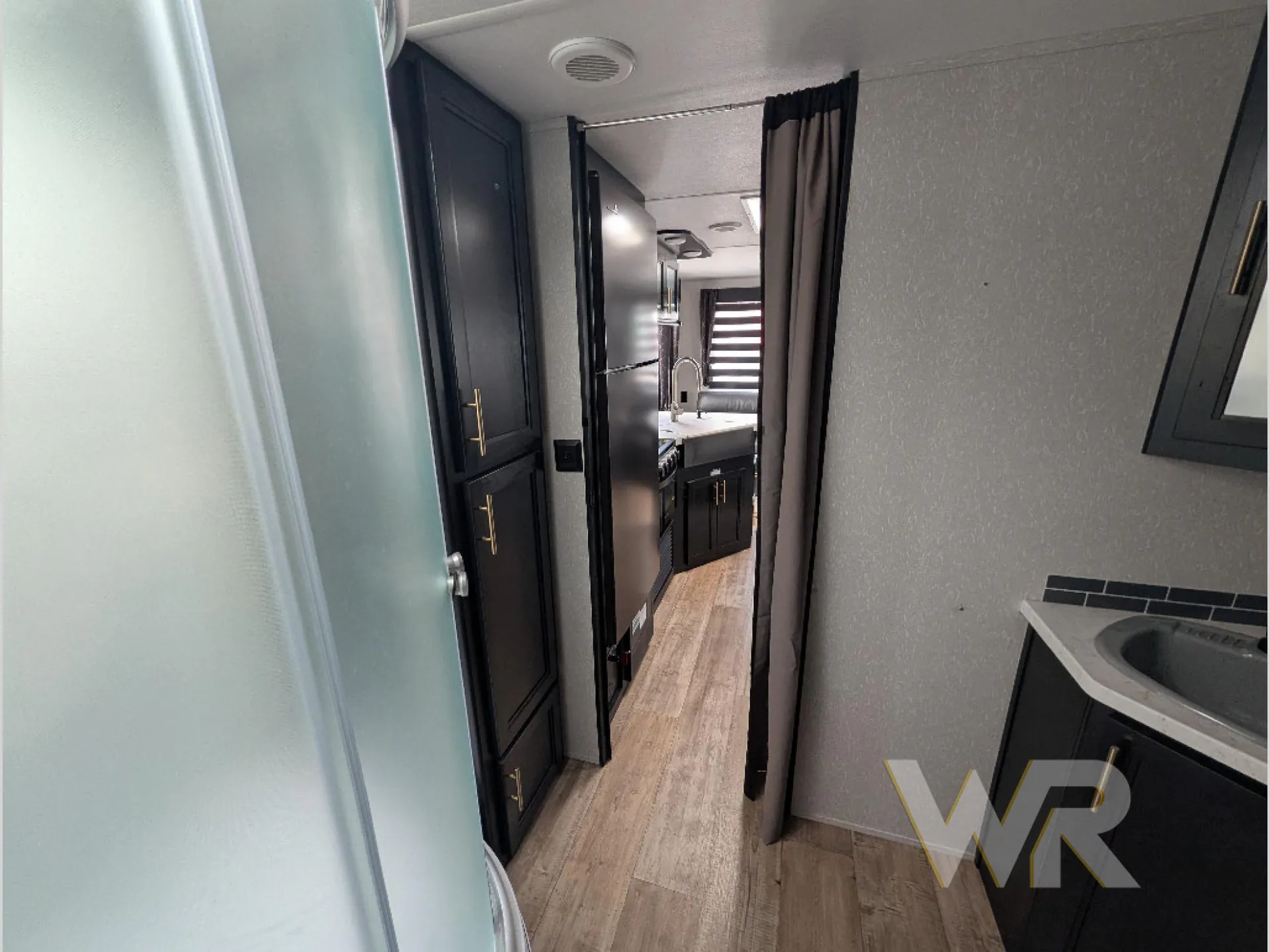 2022 Forest River Cherokee Grey Wolf 23MK — Photo 7