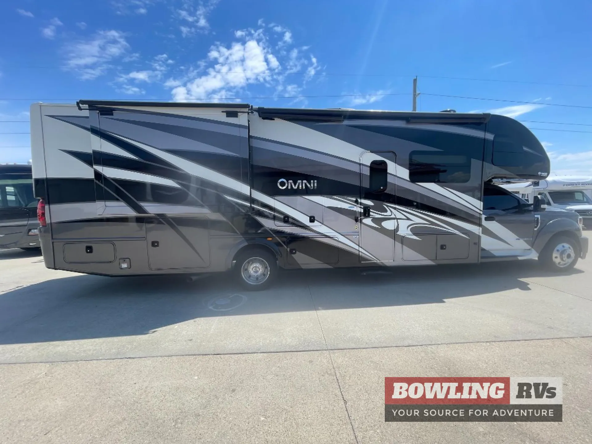 2021 Thor Motor Coach Omni BH35 - Photo 3