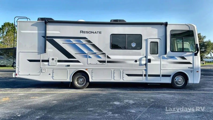 2026 Thor Motor Coach Resonate 29D - Photo 3