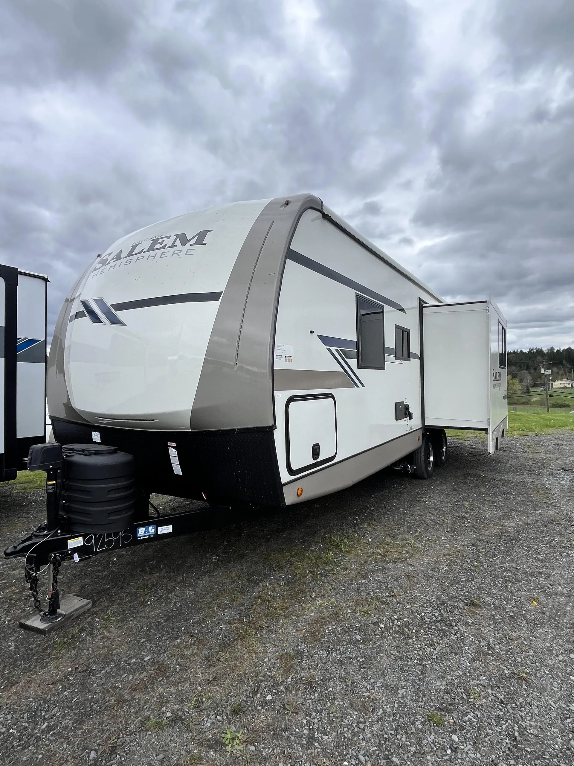 2024 Forest River Salem Hemisphere 24RDHL - Photo 4