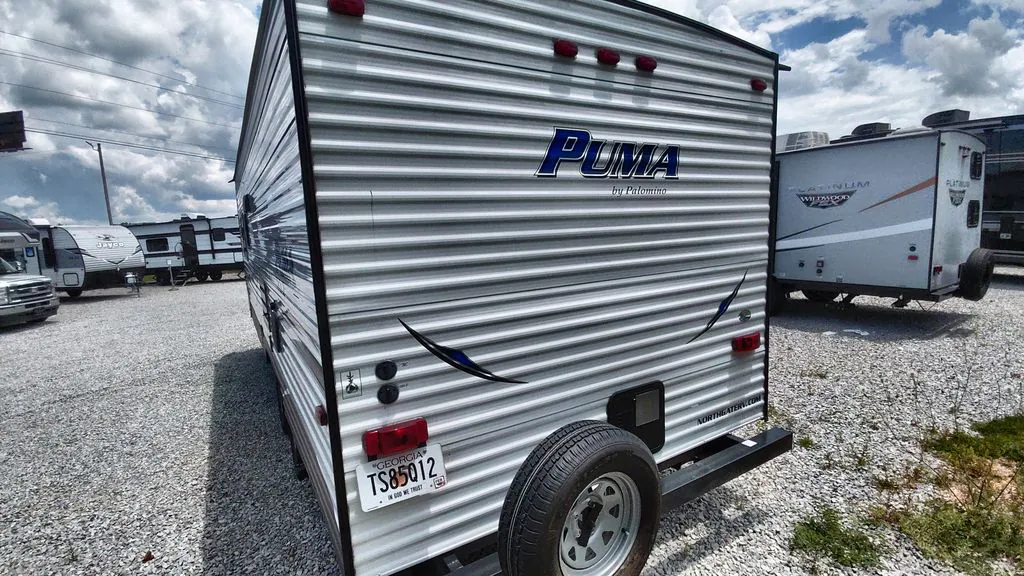 2019 Palomino Puma XLE Lite 22RBC