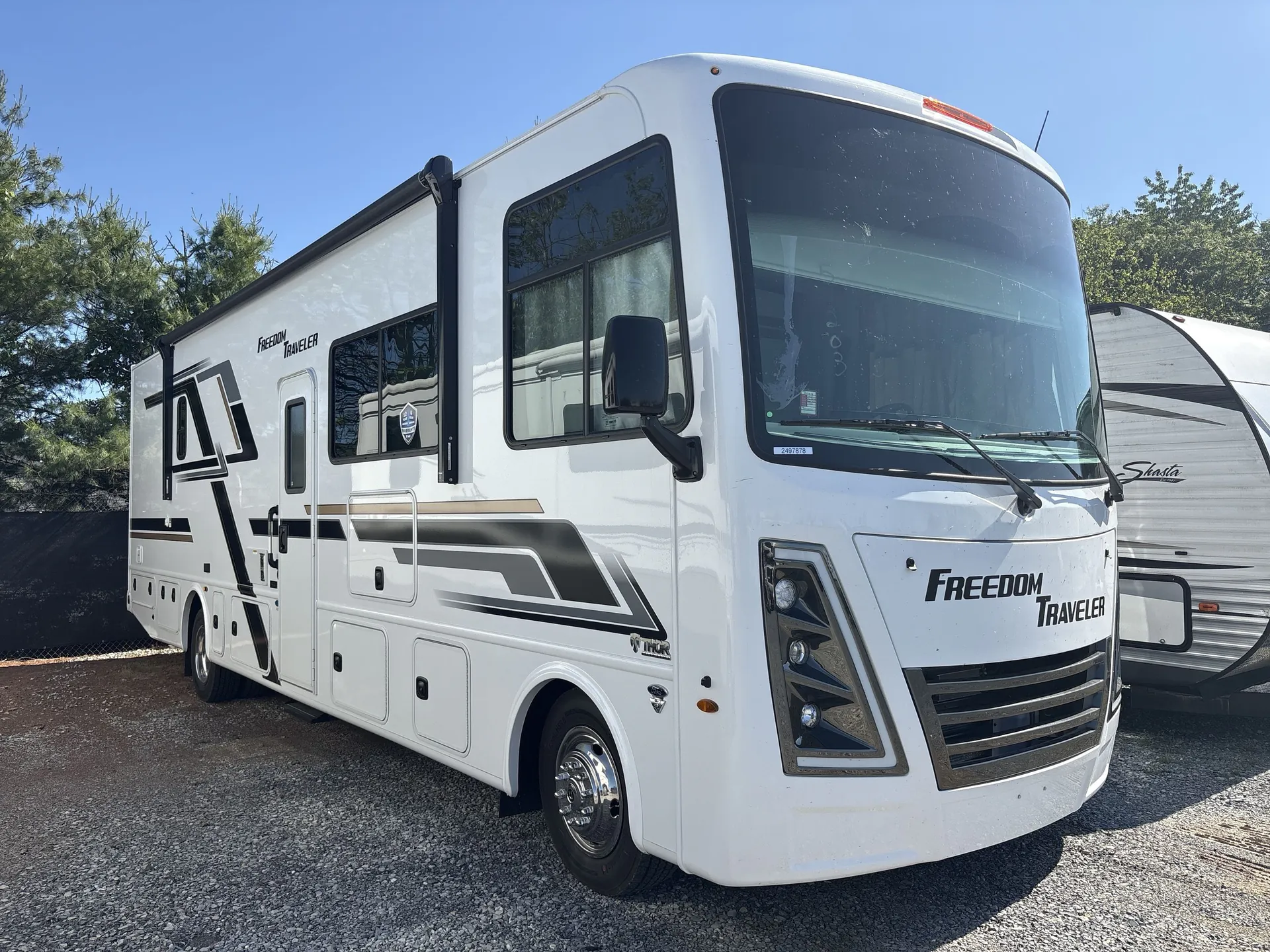 2027 Thor Motor Coach Freedom Traveler A32 - Photo 2