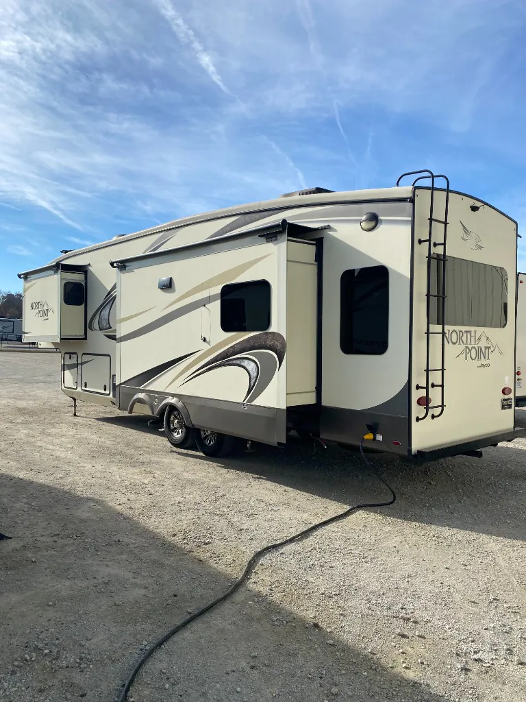 2018 Jayco North Point 315RLTS - Photo 4