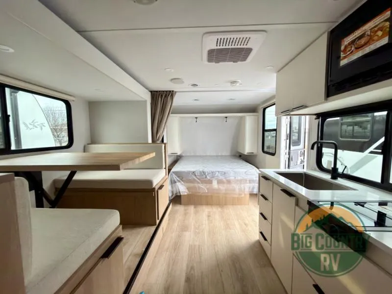 2026 Winnebago Micro Minnie 2108FBS - Photo 4