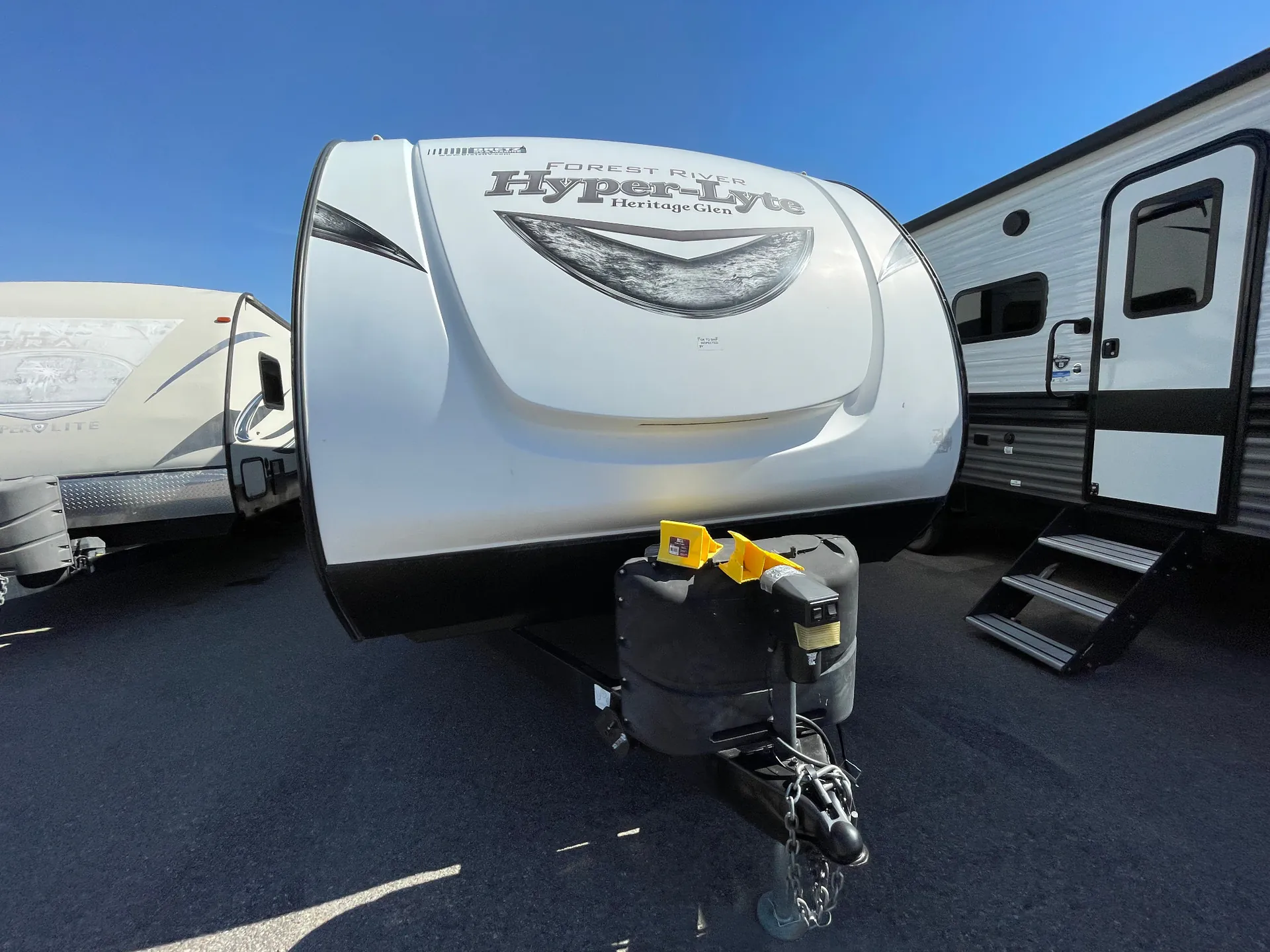 2019 Forest River Wildwood Heritage Glen Hyper-Lyte 23RBHL dealer photo 2 from Camping World