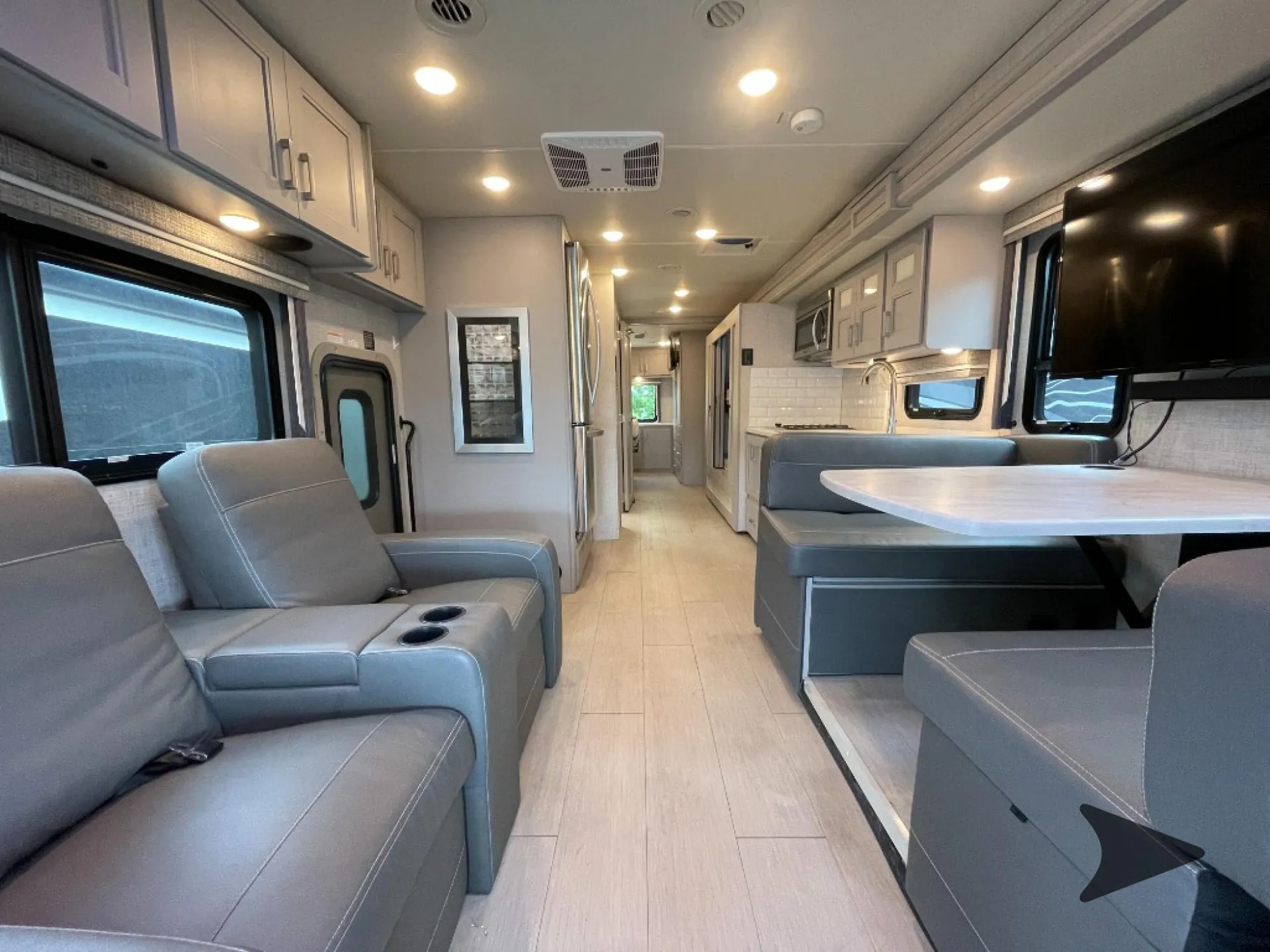 2023 Thor Motor Coach Inception 38BX - Photo 4