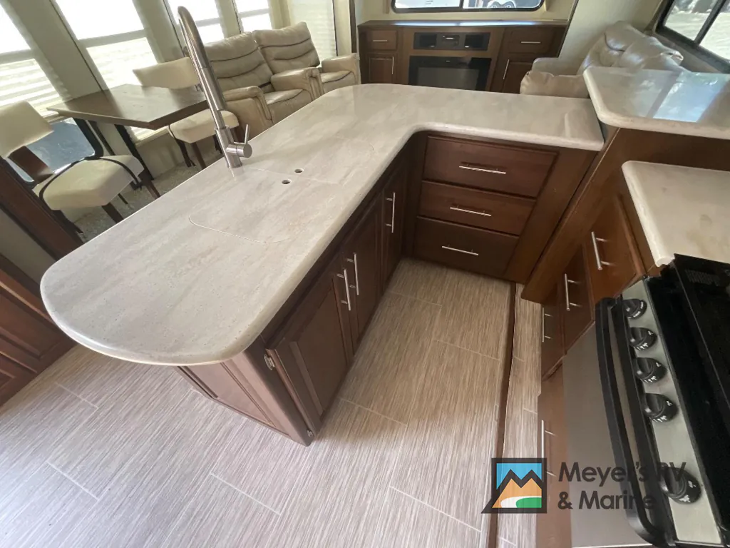 2018 Forest River Wildcat 34WB, Photos photo 23