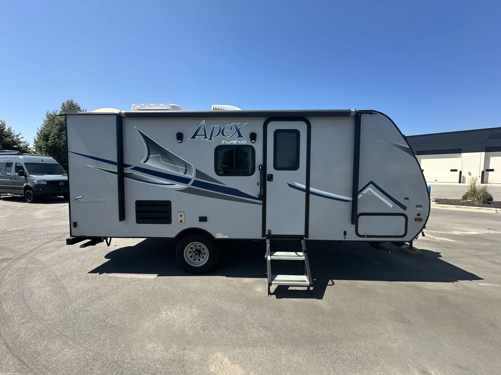 2018 Coachmen Apex 191RBS - Photo 3
