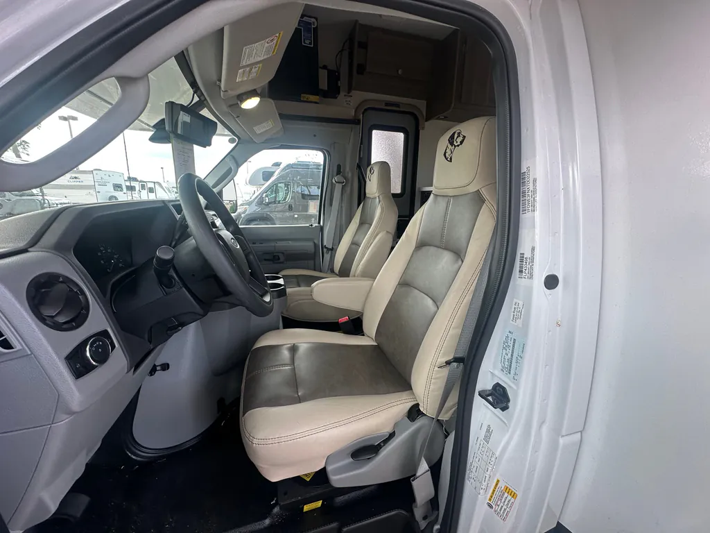 2026 Coachmen Freelander 22XG, Photos photo 21