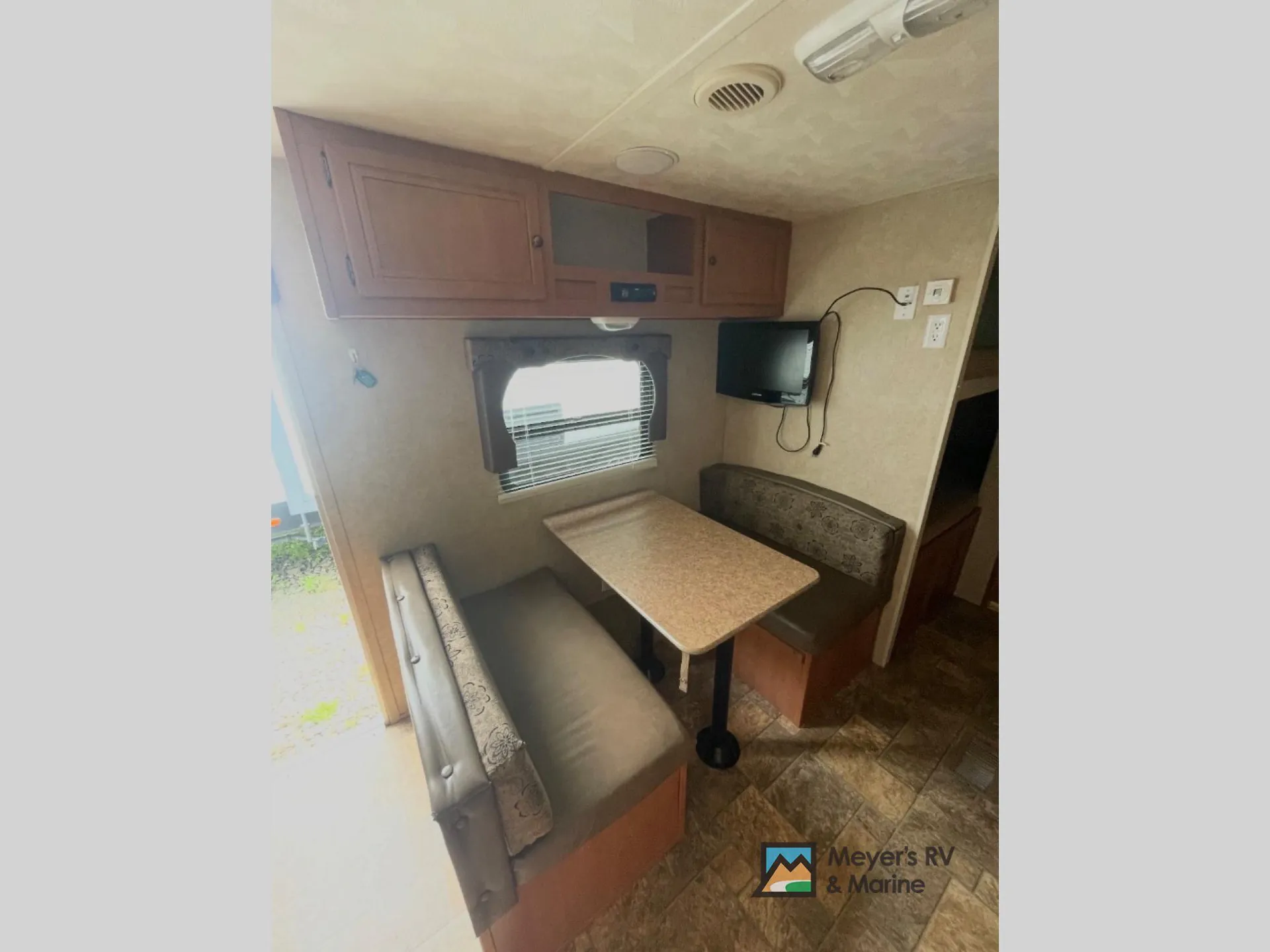 2014 Palomino Canyon Cat 27FQC - Photo 4