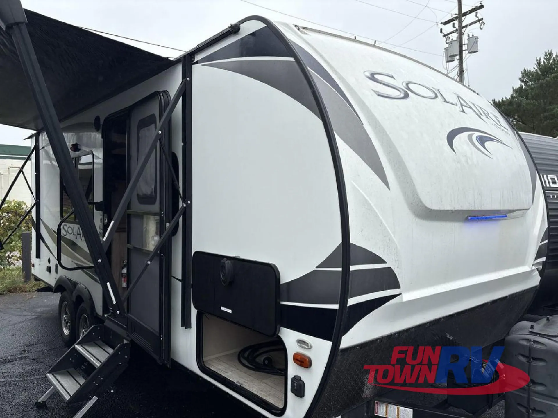 2019 Palomino Solaire 202 RB - Photo 2