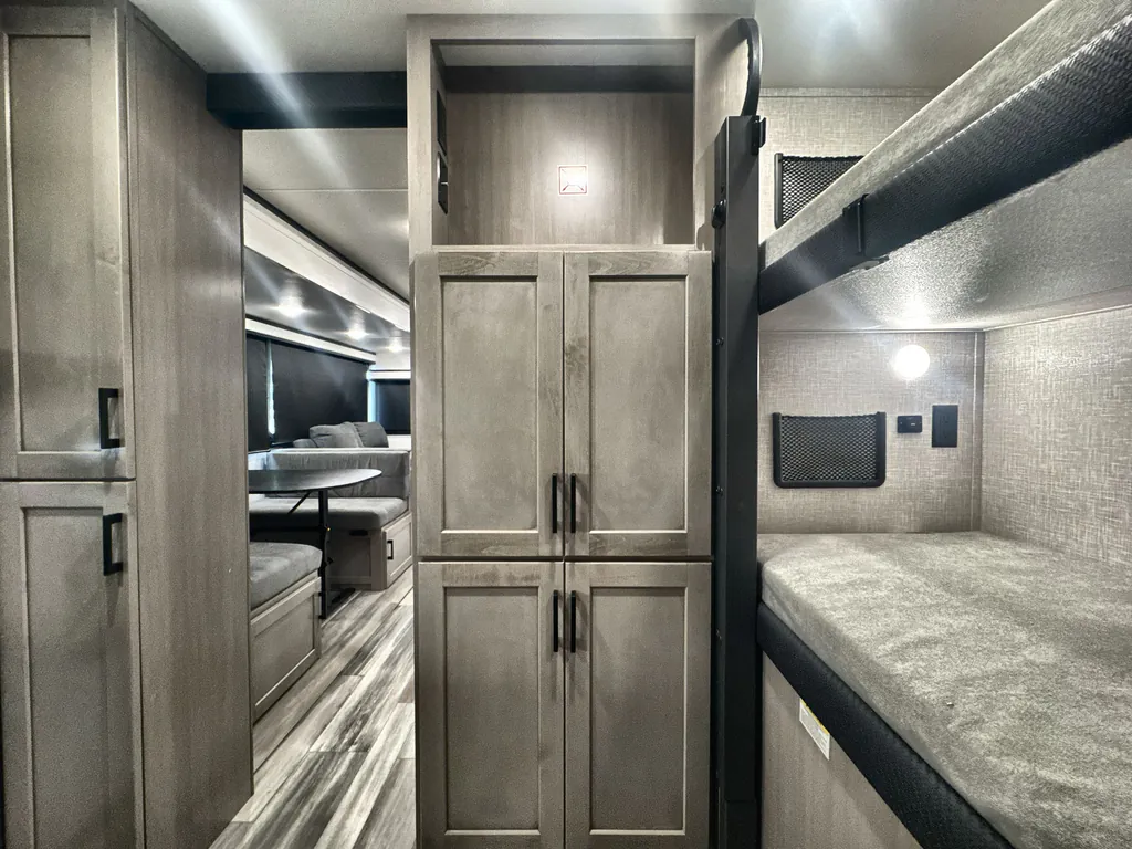 2025 Jayco Jay Feather 29QBH, Photos photo 31