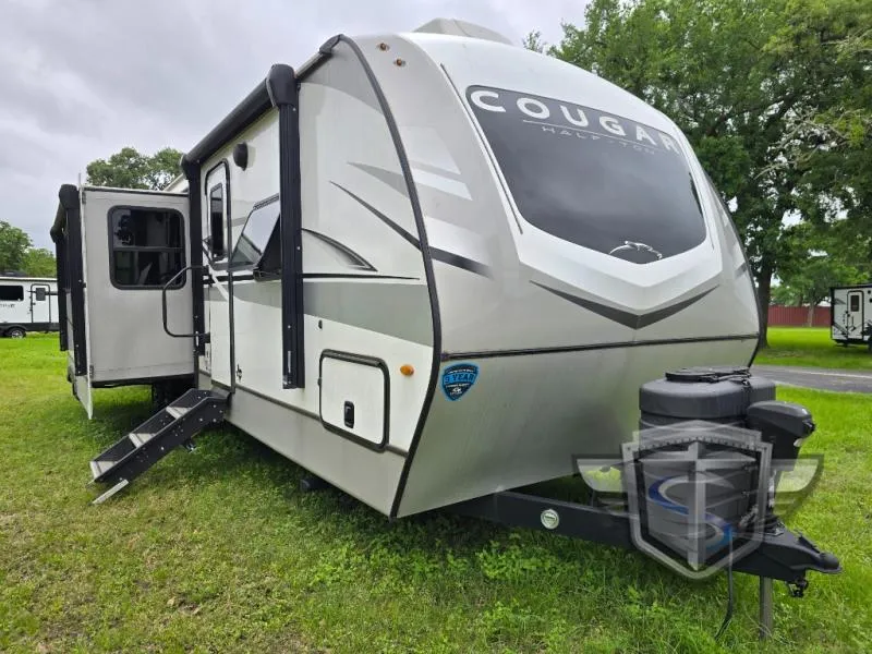2024 Keystone Cougar Half-Ton 34TSB - Photo 2