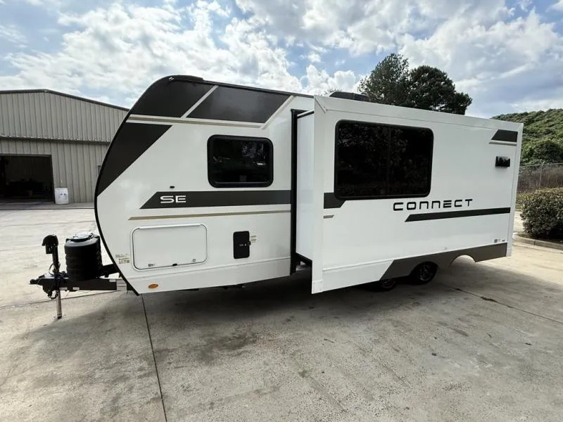 2026 KZ Connect SE C211MKSE - Photo 4