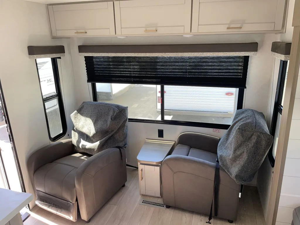 2027 Jayco Jay Flight SLX 262RLSW, Photos photo 7