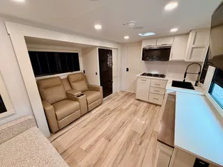 2027 Brinkley Model I 294, Photos photo 25