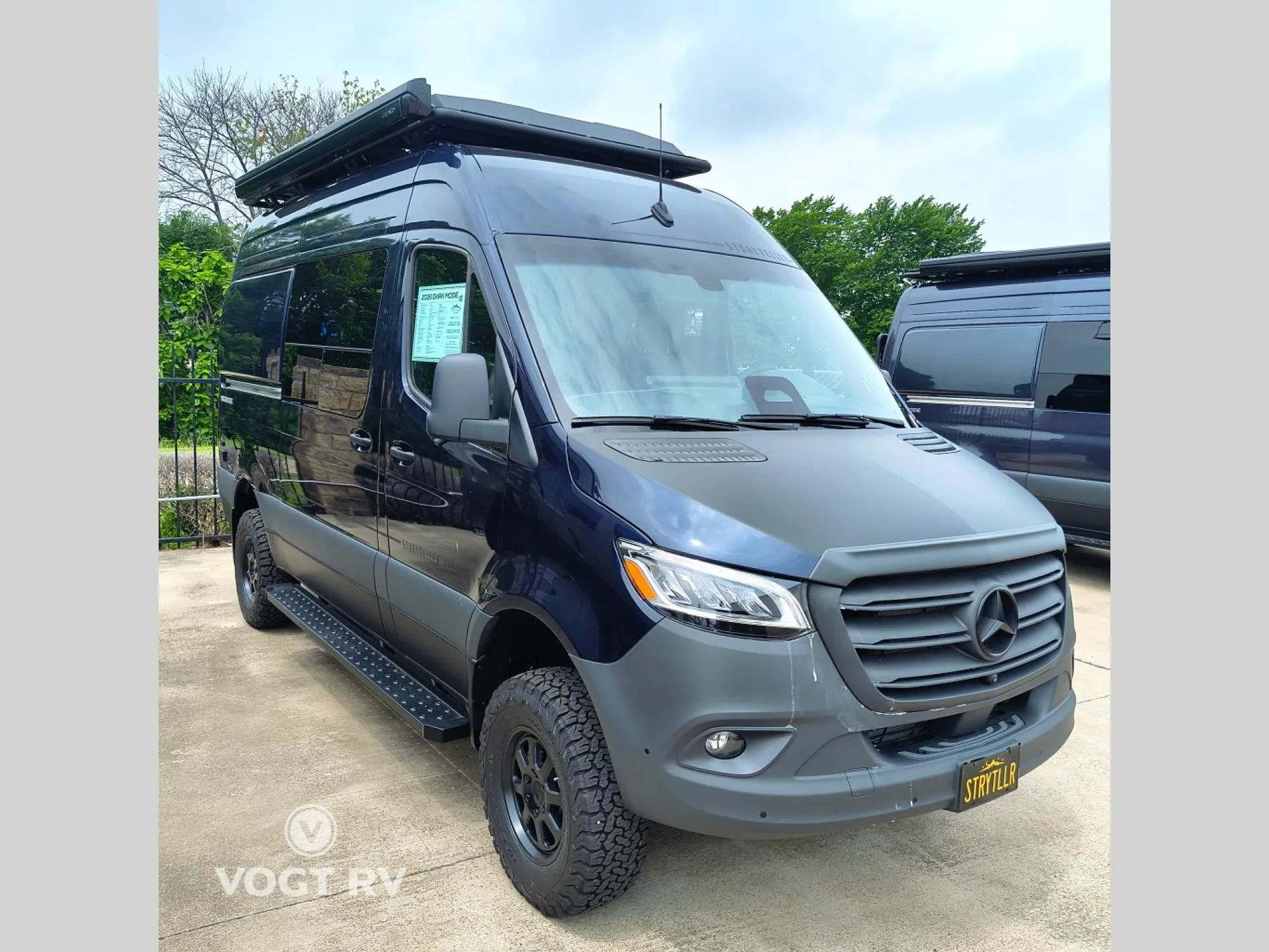 2026 Storyteller Overland Dark MODE XO - Photo 2