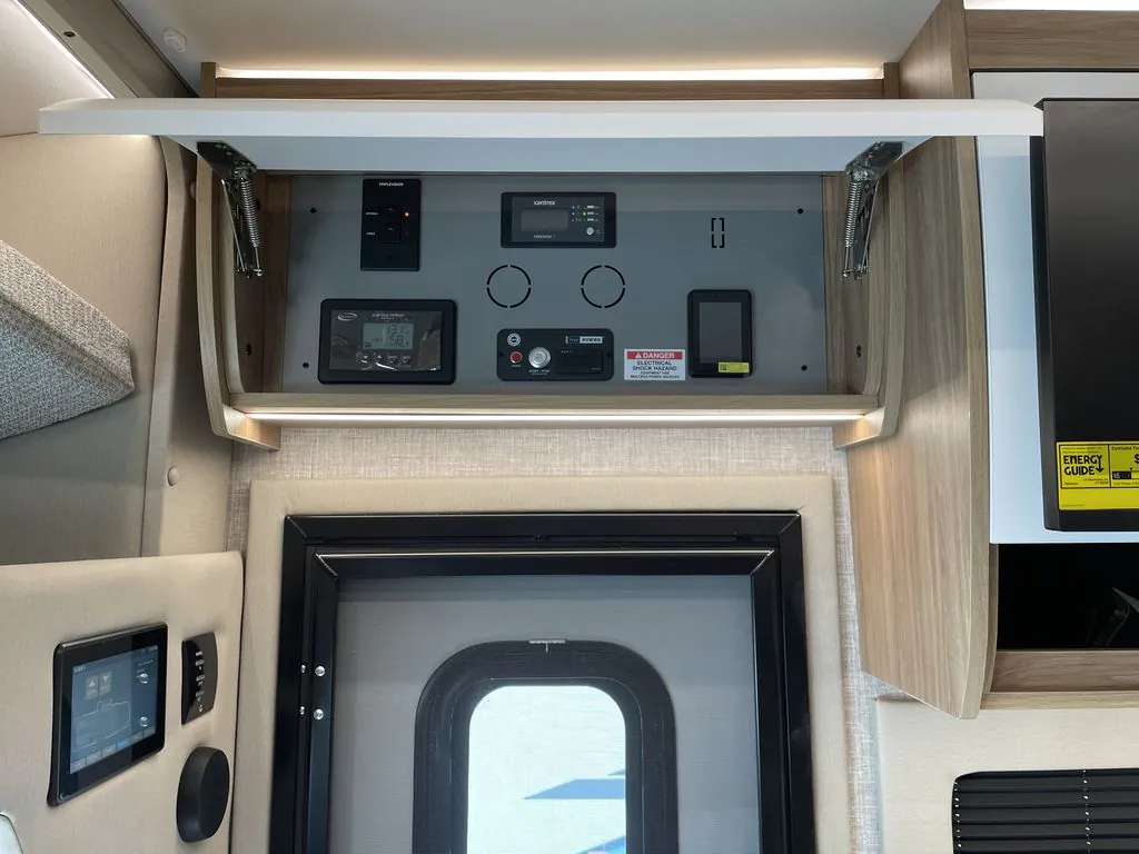 2026 Tiffin Wayfarer 25 XLW, Photos photo 16