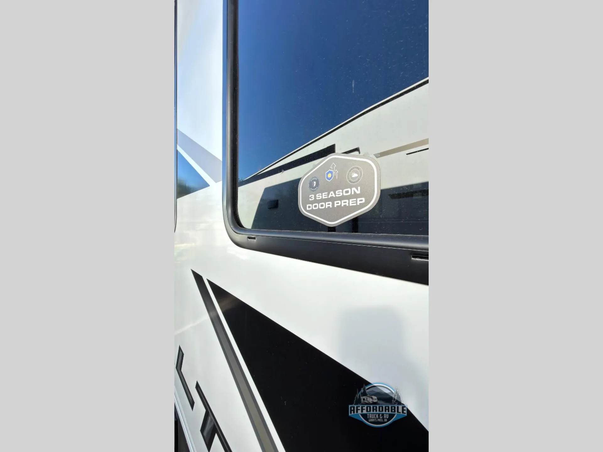 2027 Forest River RV Stealth 2513 — Photo 7