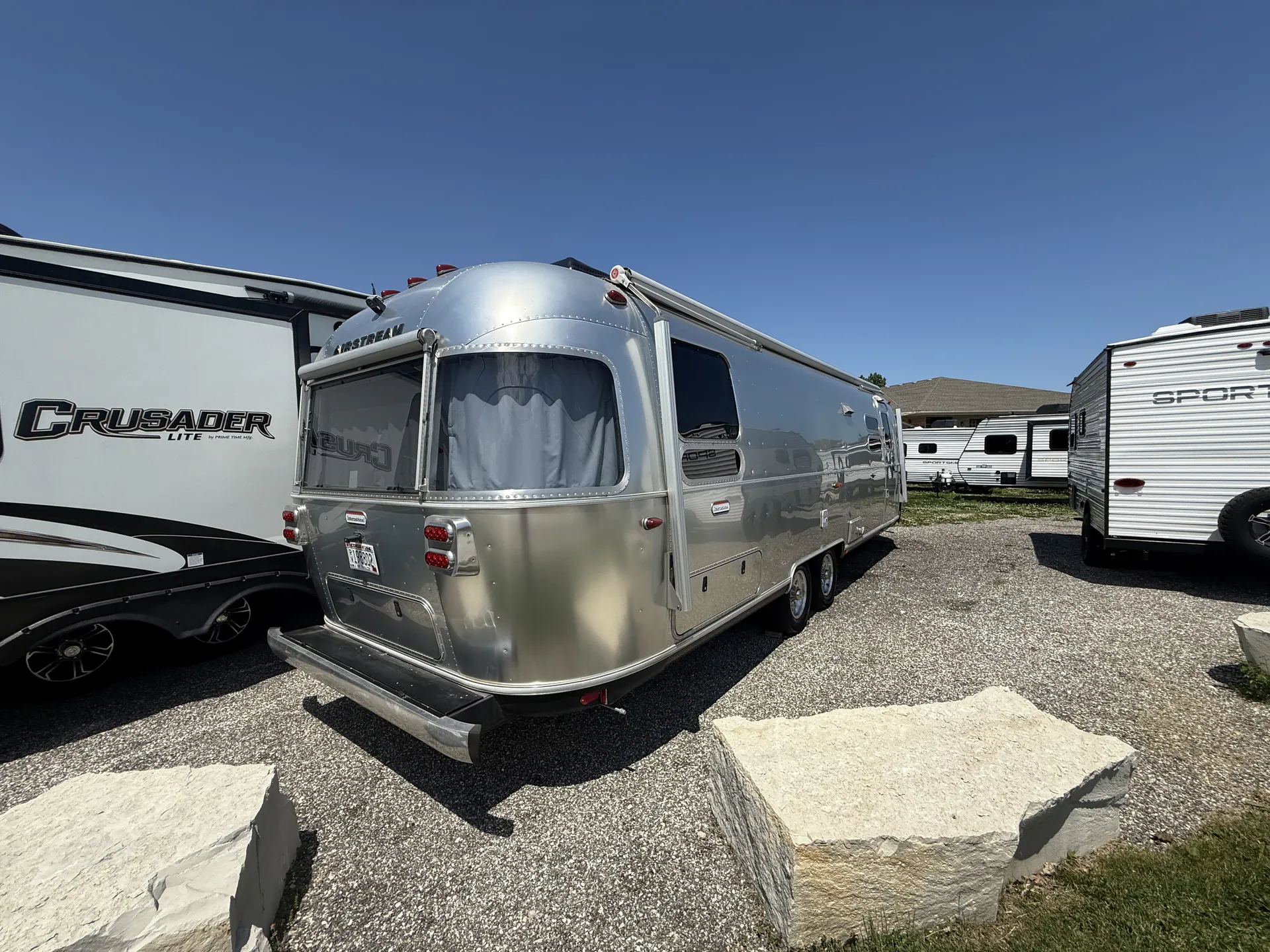 2020 Airstream International 30RB - Photo 4